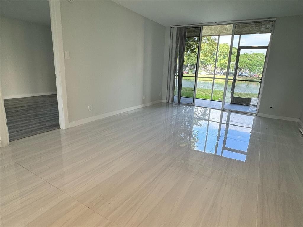 3101 NW 47th Terrace, Unit 121, Lauderdale Lakes, FL 33319 Photo