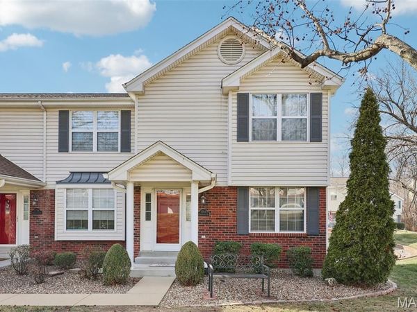 1760 Honeysuckle Drive, Unit 8, St Charles, MO 63303