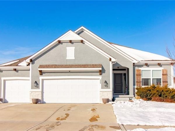 520 SE David Road, Lee's Summit, MO 64082