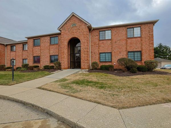 4213 Victorian Green Drive, Unit 8, Green Twp, OH 45211