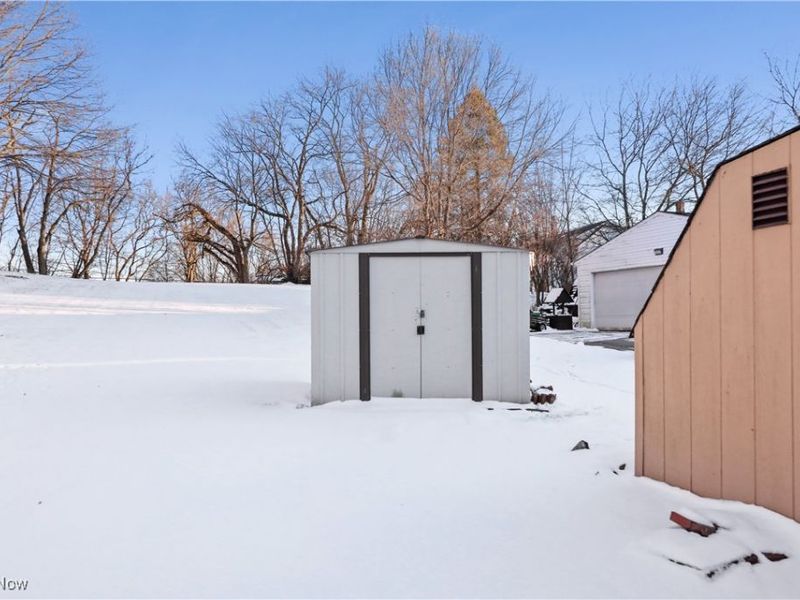 639 N Way Street, Barberton, OH 44203 Photo 29