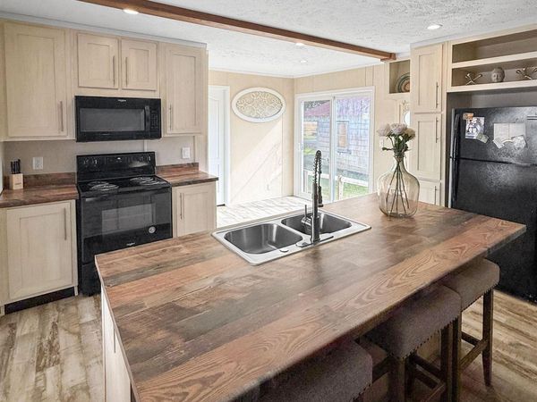 14567 Franklin Rd, Innis, LA 70747