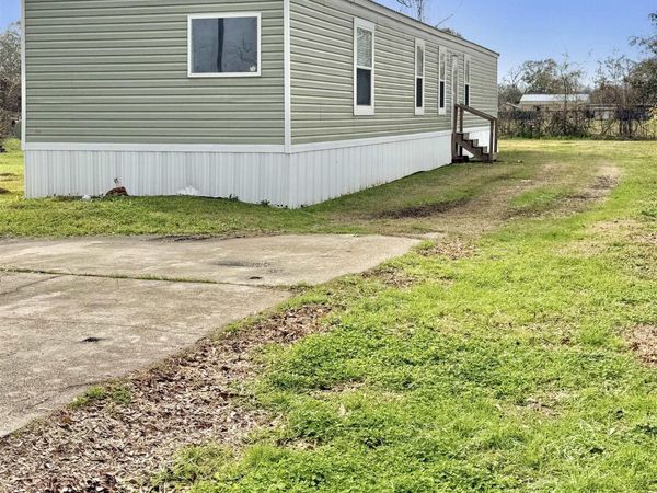 14567 Franklin Rd, Innis, LA 70747