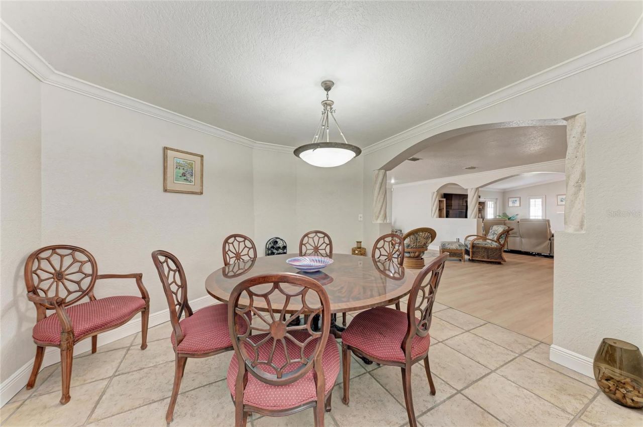 411 Harbor View Lane, Largo, FL 33770 Photo