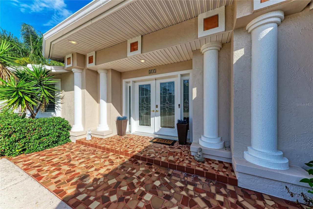 411 Harbor View Lane, Largo, FL 33770 Photo