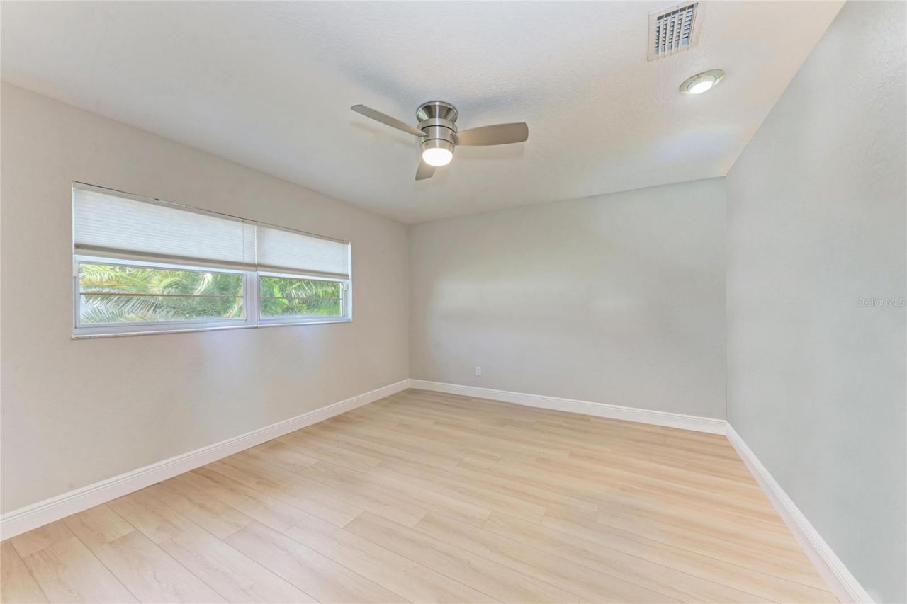 411 Harbor View Lane, Largo, FL 33770 Photo