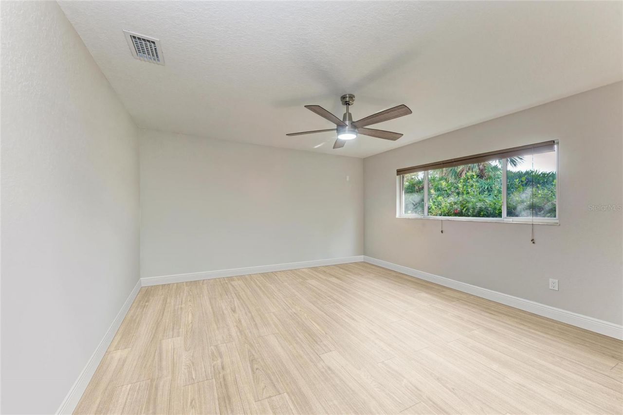 411 Harbor View Lane, Largo, FL 33770 Photo