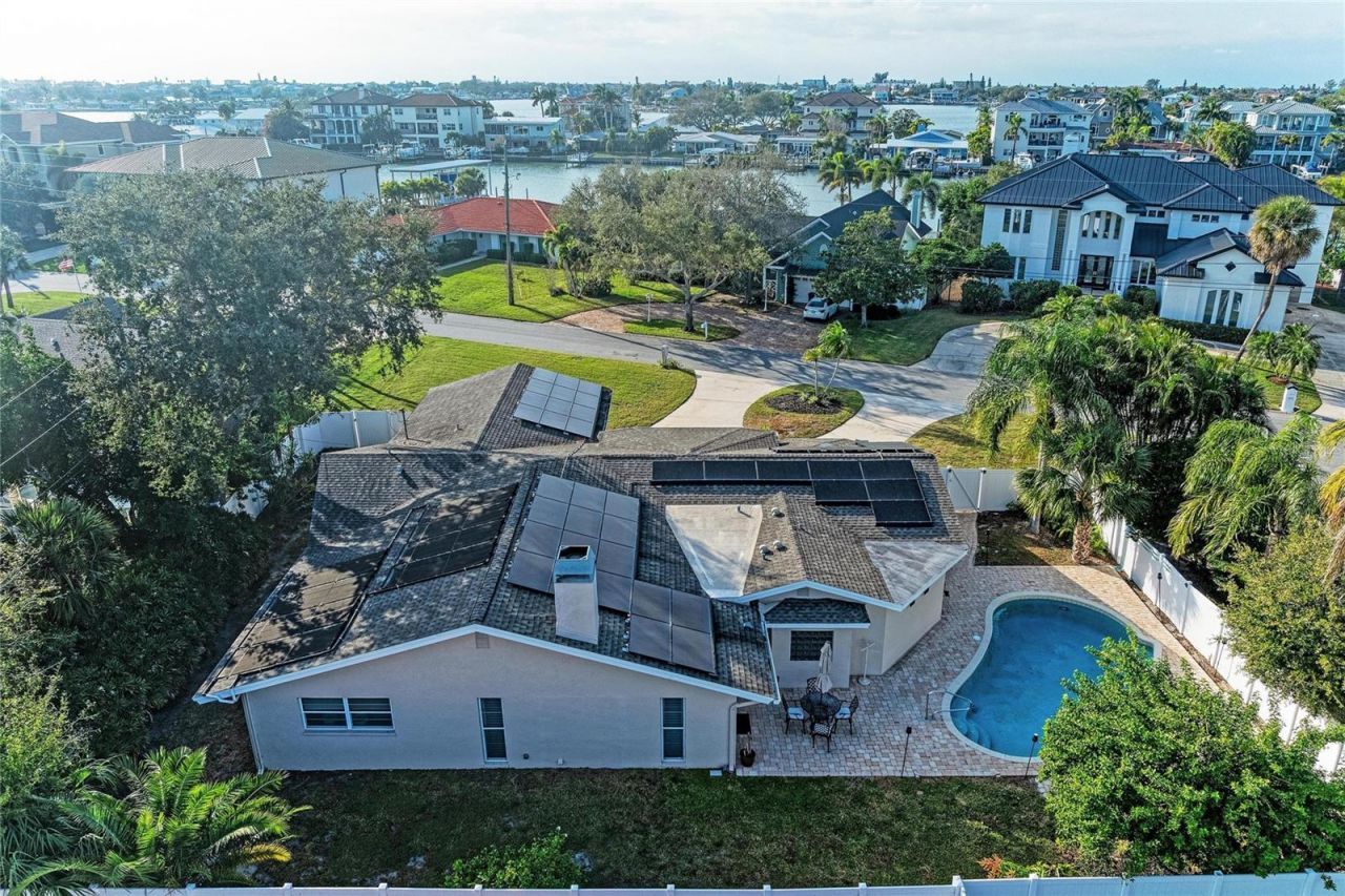 411 Harbor View Lane, Largo, FL 33770 Photo