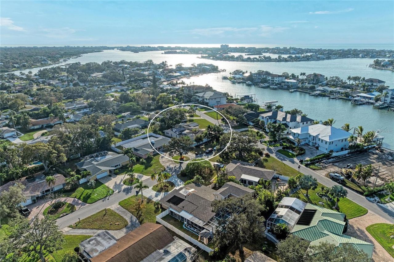 411 Harbor View Lane, Largo, FL 33770 Photo