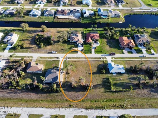 489 BOUNDARY, ROTONDA WEST, FL 33947