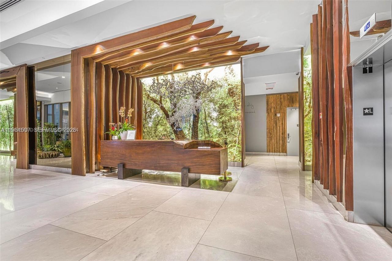 1010 Brickell Ave, Unit 1710, Miami, FL 33131 Photo