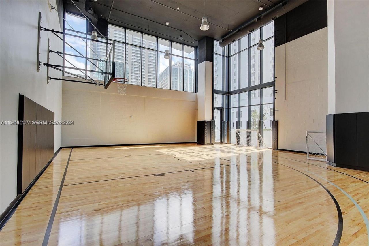 1010 Brickell Ave, Unit 1710, Miami, FL 33131 Photo