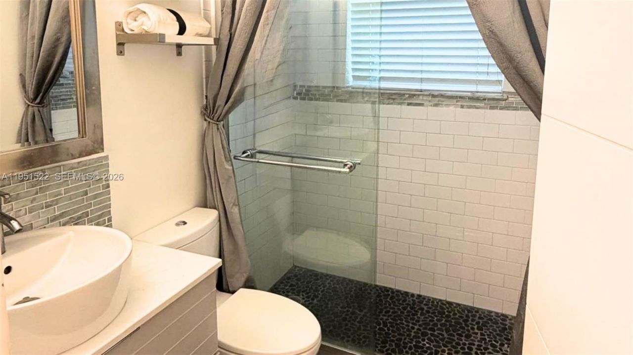 20 Park Dr, Unit 7, Bal Harbour, FL 33154 Photo