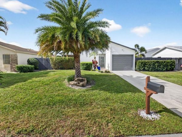 800 NW 32nd Avenue, Delray Beach, FL 33445