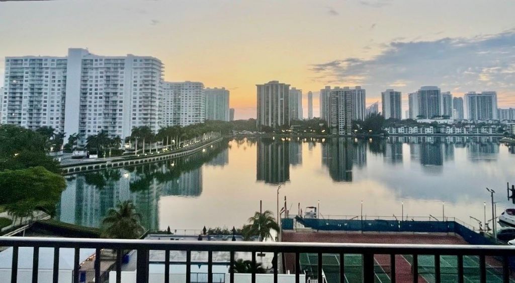 2750 NE 183rd St, Unit 709, Aventura, FL 33160 Photo