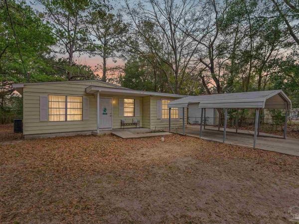 1004 Medford Ave, Pensacola, FL 32505