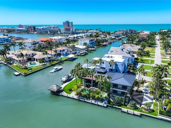 290 Channel DR, NAPLES, FL 34108