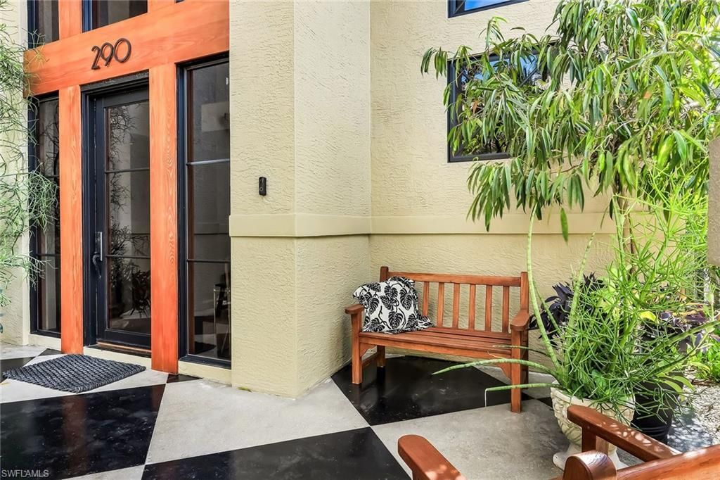 290 Channel Dr, Naples, FL 34108 Photo