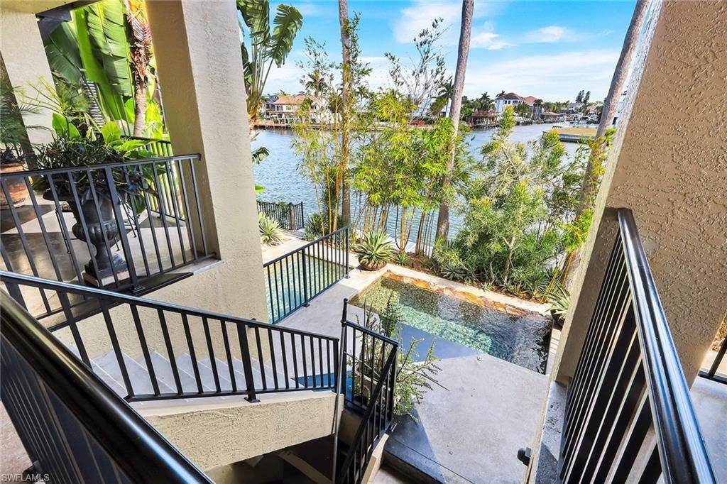 290 Channel Dr, Naples, FL 34108 Photo