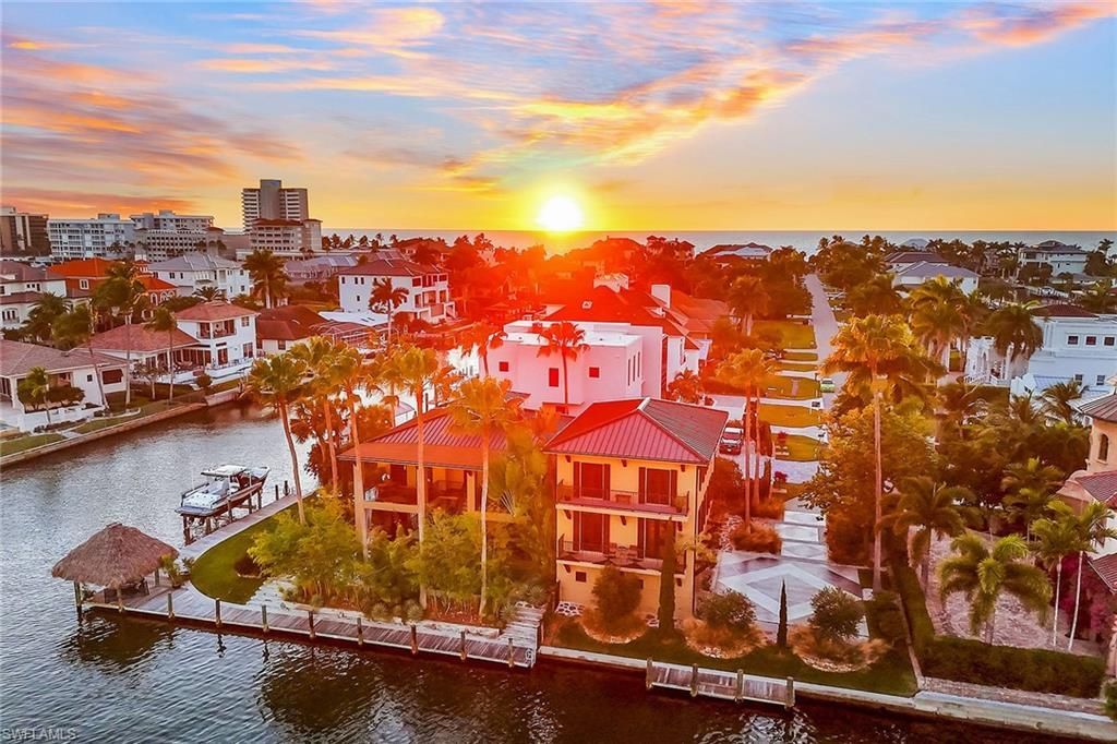 290 Channel Dr, Naples, FL 34108 Photo