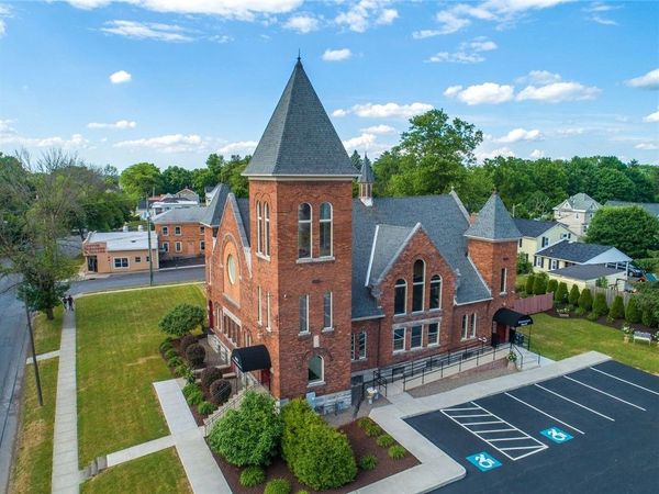 68 N Division Street N, Auburn, NY 13021