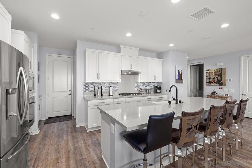 32100 Sedge Way, Temecula, CA 92591 Main Photo