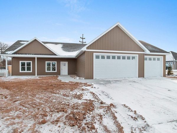 445 W PAPERMILL, Kimberly, WI 54136