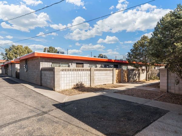635 & 637 Mesilla Street SE, Albuquerque, NM 87108