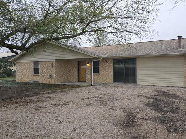 521 Fm 2838, Mexia, TX 76667