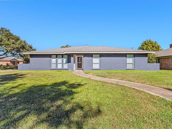 325 Kimberly Drive, Mesquite, TX 75149