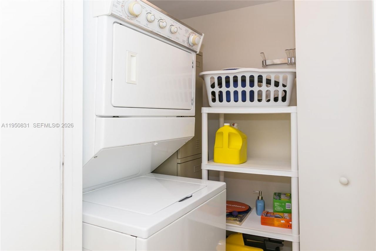 1830 S Ocean Dr, Unit 4307, Hallandale Beach, FL 33009 Photo