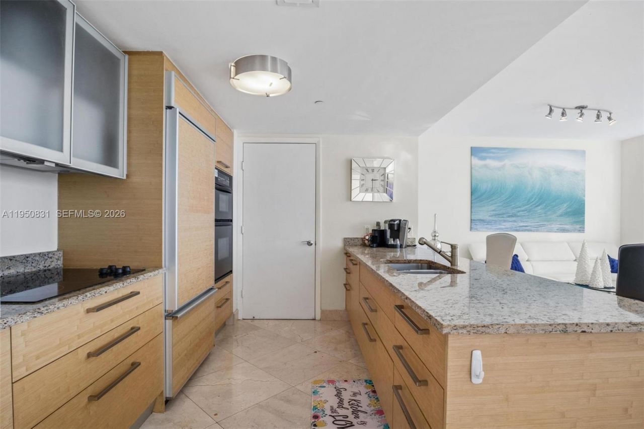 1830 S Ocean Dr, Unit 4307, Hallandale Beach, FL 33009 Photo