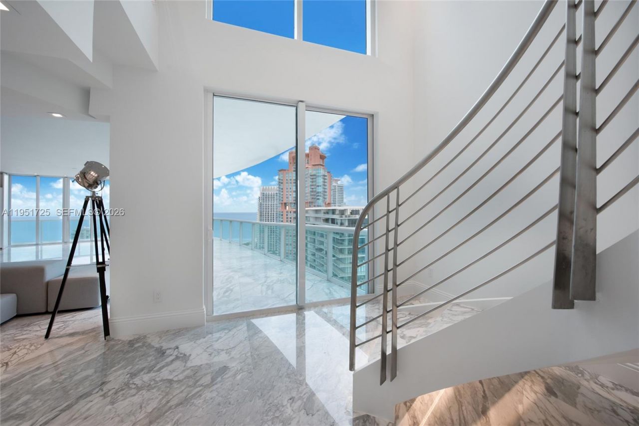 1000 S Pointe Dr, Unit PH-2804, Miami Beach, FL 33139 Photo