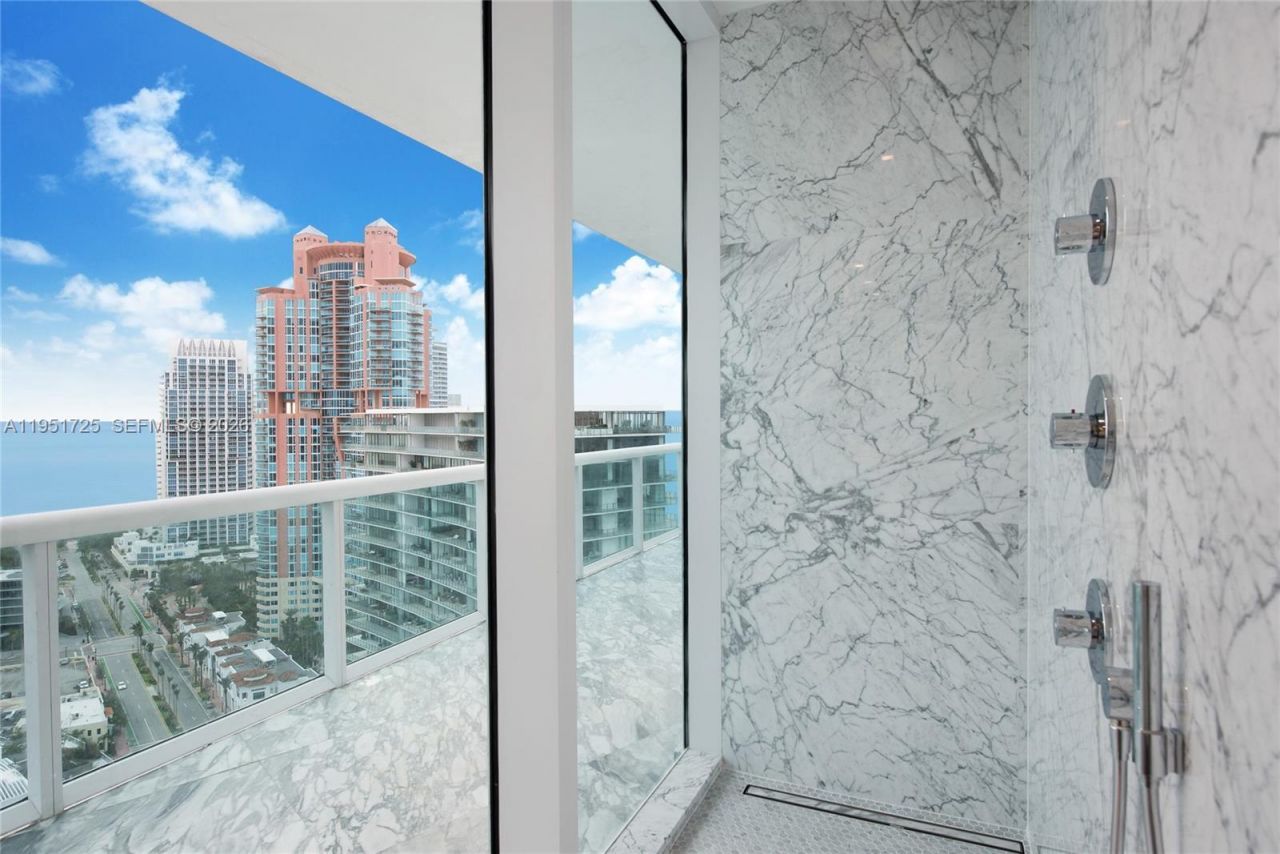 1000 S Pointe Dr, Unit PH-2804, Miami Beach, FL 33139 Photo