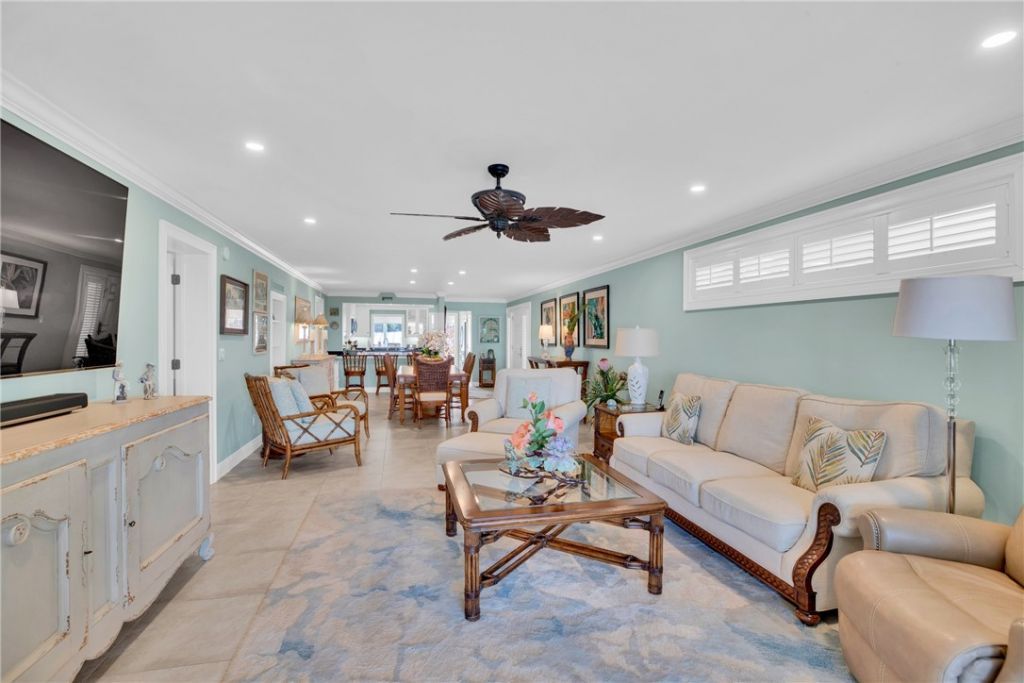 8416 Oceanside Drive, Unit F12, Vero Beach, FL 32963 Photo