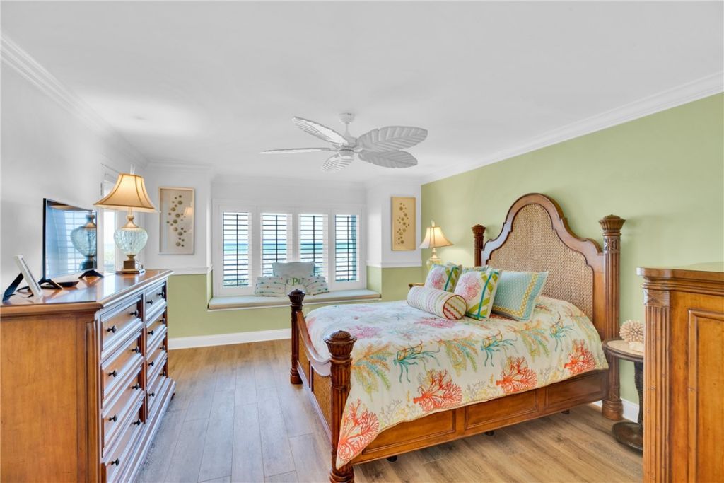 8416 Oceanside Drive, Unit F12, Vero Beach, FL 32963 Photo