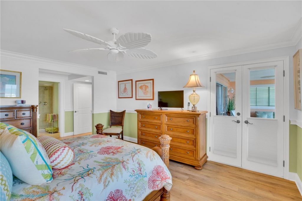 8416 Oceanside Drive, Unit F12, Vero Beach, FL 32963 Photo