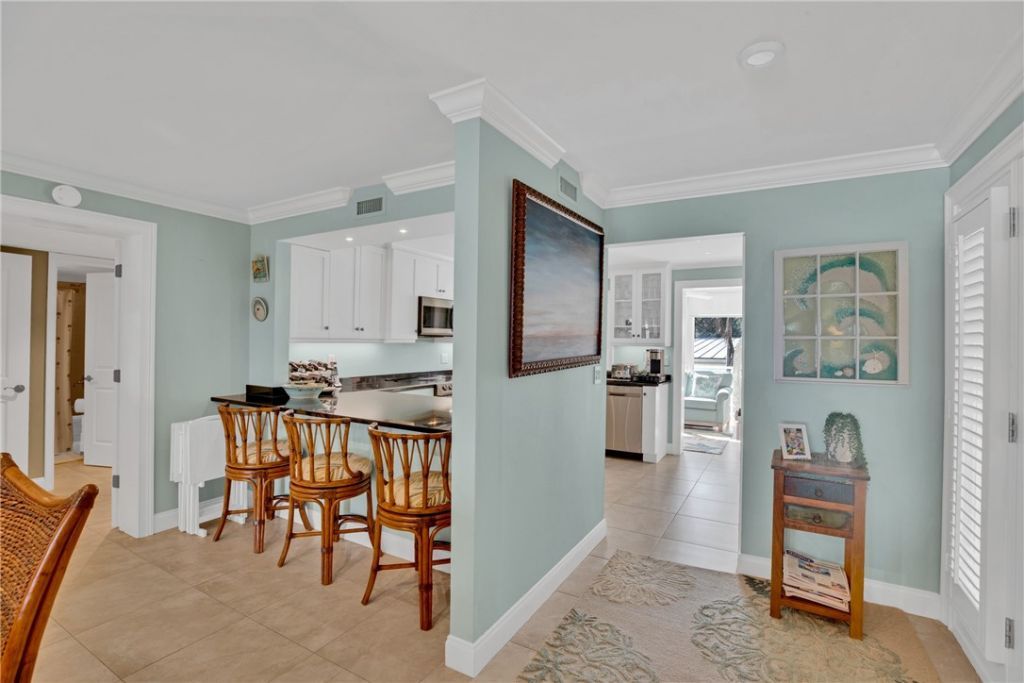 8416 Oceanside Drive, Unit F12, Vero Beach, FL 32963 Photo