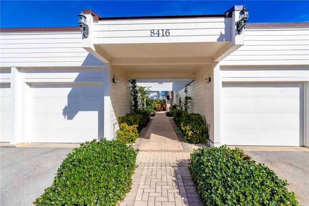 8416 Oceanside Drive, Unit F12, Vero Beach, FL 32963 Photo