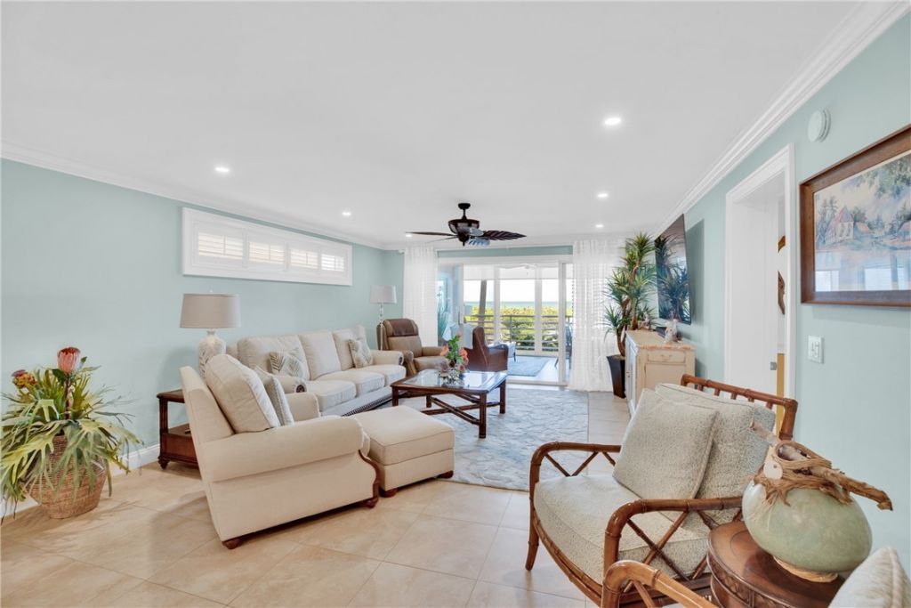8416 Oceanside Drive, Unit F12, Vero Beach, FL 32963 Photo