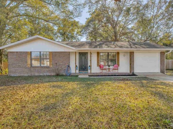 4935 Andrea Ln, Pace, FL 32571