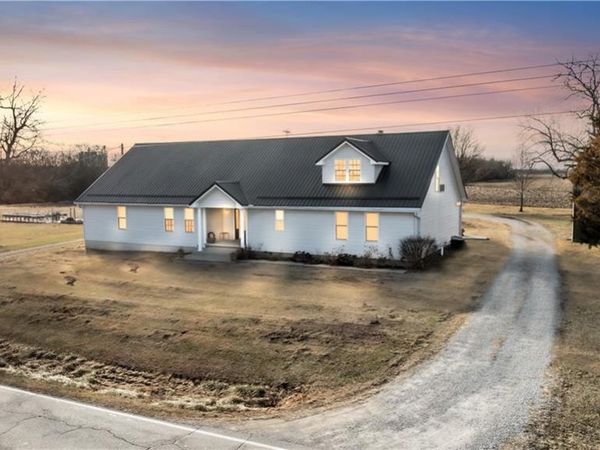 22053 T Highway, Sedalia, MO 65301
