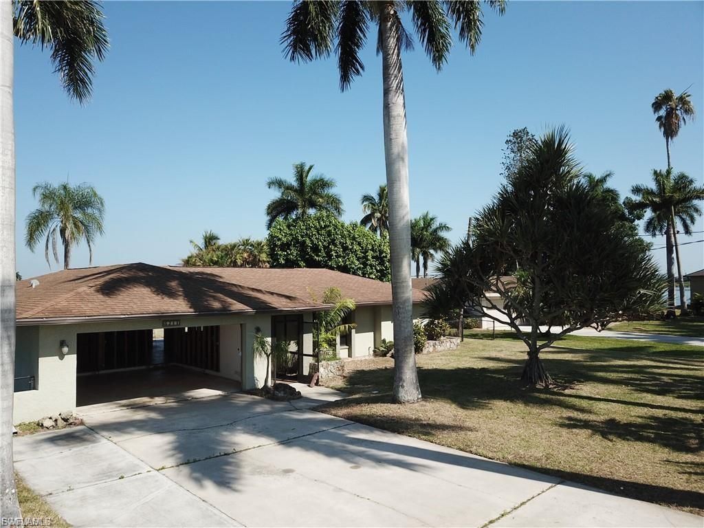 5211 Lake Caloosa Dr, Fort Myers, FL 33905 Photo