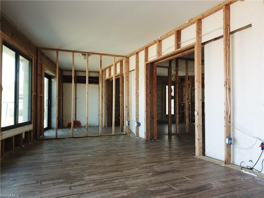5211 Lake Caloosa Dr, Fort Myers, FL 33905 Photo