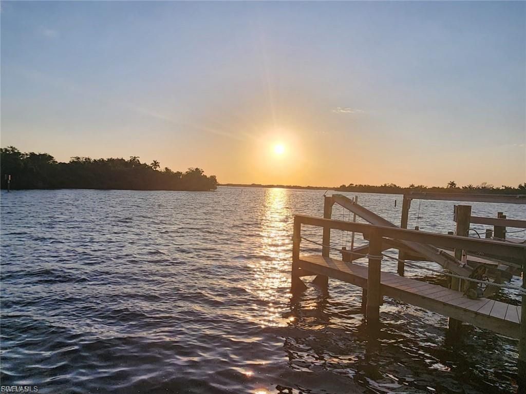 5211 Lake Caloosa Dr, Fort Myers, FL 33905 Photo