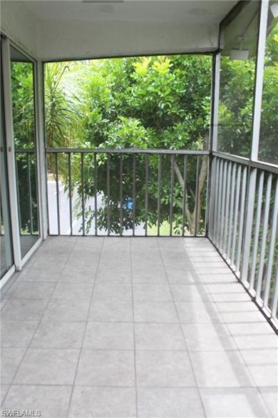 8162 Country Rd, Unit 201, Fort Myers, FL 33919 Photo