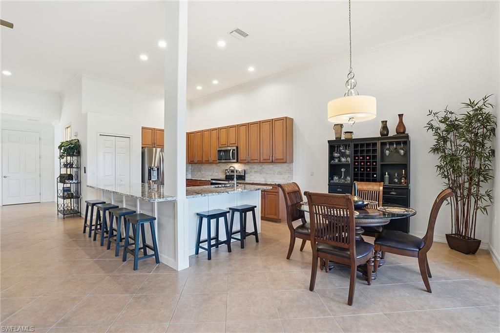9340 Triana Ter, Unit 284, Fort Myers, FL 33912 Photo
