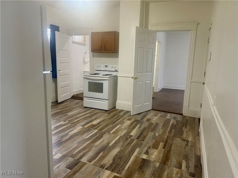 8302 Sowinski Avenue, Cleveland, OH 44103 Photo 12