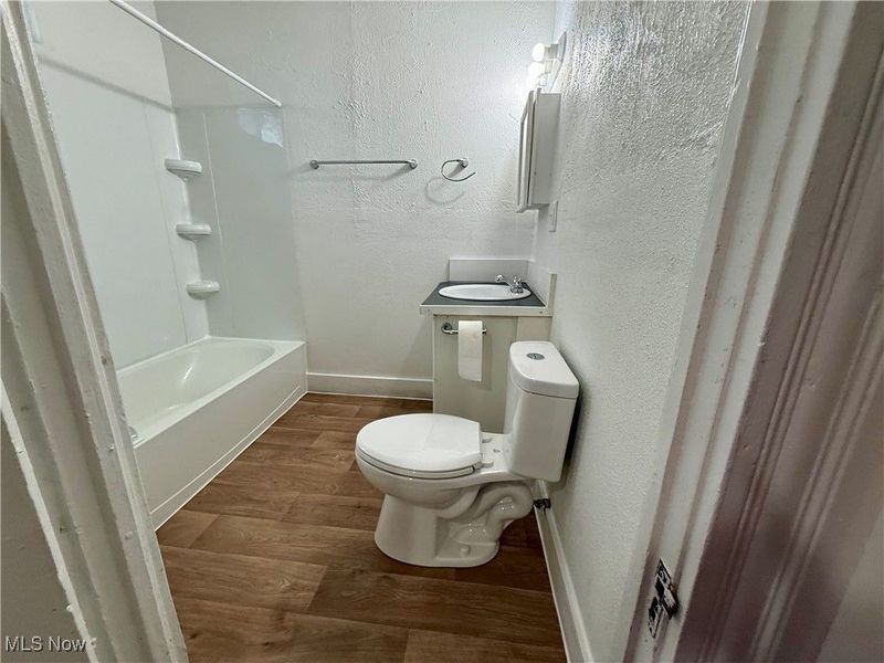 8302 Sowinski Avenue, Cleveland, OH 44103 Photo 33