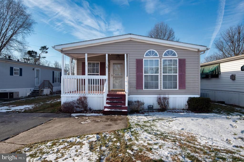 1138 12th Avenue, Wilmington, DE 19808 Main Photo